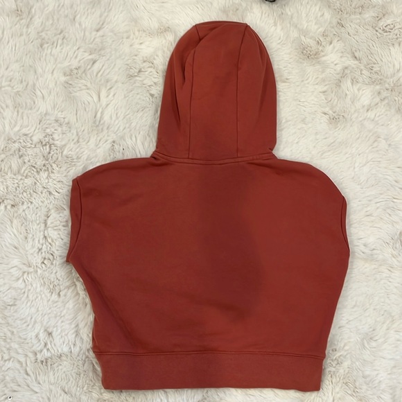 Girls Nike XL cropped hoodie - Picture 2 of 2